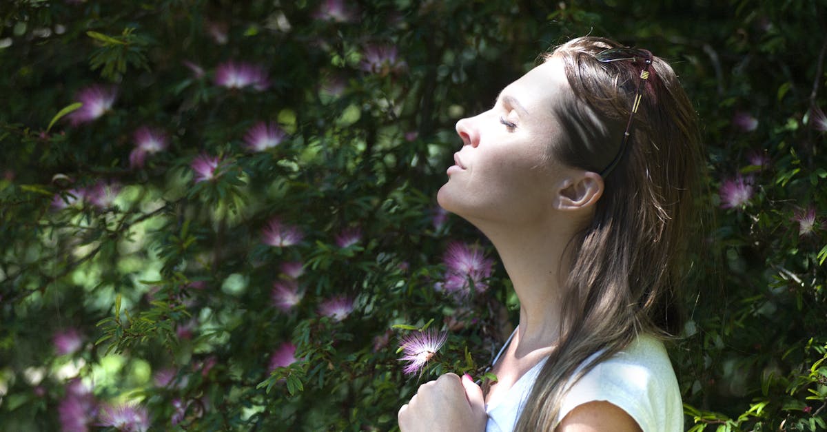 découvrez l'importance de la respiration dans votre bien-être quotidien. apprenez des techniques de respiration pour réduire le stress, améliorer votre concentration et favoriser la relaxation. explorez comment la respiration consciente peut transformer votre vie.