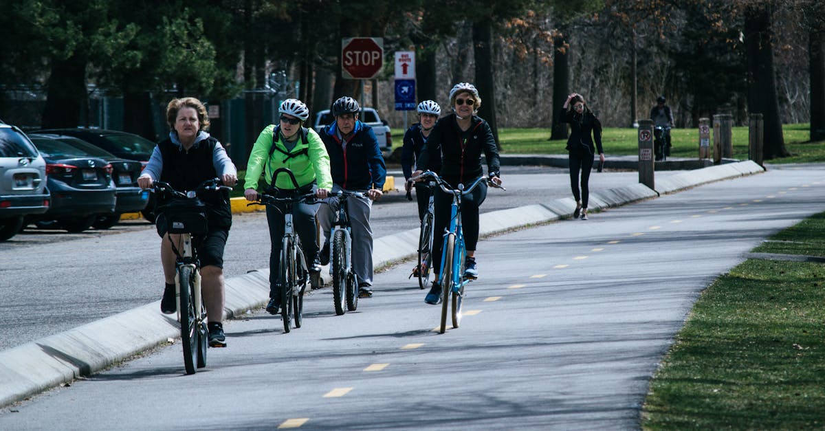 découvrez l'univers du cyclisme : conseils, itinéraires, équipements et techniques pour tous les passionnés de vélo. que vous soyez débutant ou expert, trouvez ici toutes les informations pour profiter pleinement de vos balades à deux roues.