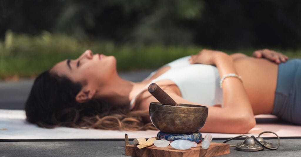 découvrez l'art de la respiration, une pratique essentielle pour améliorer votre bien-être physique et mental. apprenez des techniques de respiration simples et efficaces qui vous aideront à réduire le stress, augmenter votre concentration et favoriser la relaxation. explorez les bienfaits d'une respiration consciente et transformez votre quotidien.