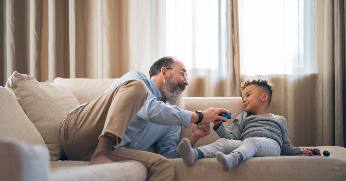 découvrez les bienfaits du yoga pour enfants : une pratique ludique qui développe la concentration, la flexibilité et la confiance en soi. offrez à vos petits un moment de détente et d'épanouissement.