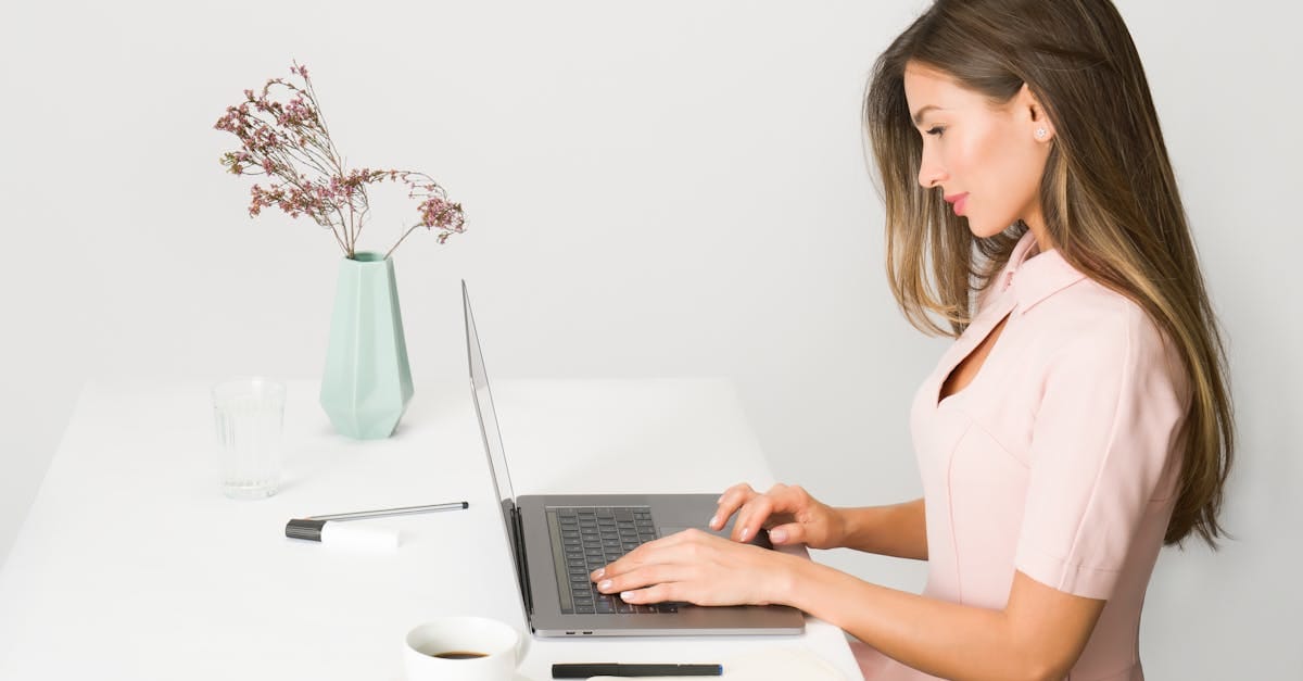 découvrez des stratégies efficaces pour améliorer votre concentration et maximiser votre productivité au quotidien. apprenez à surmonter les distractions et à focaliser votre esprit sur vos tâches prioritaires.