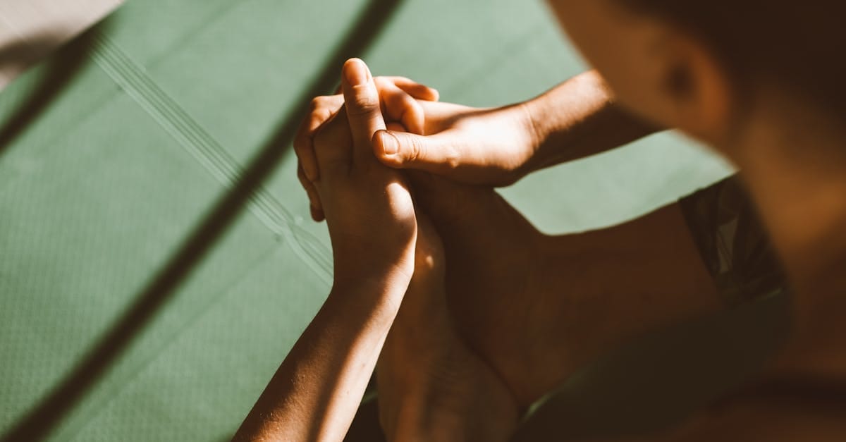 découvrez les erreurs courantes en yoga réparateur et comment les éviter pour maximiser les bienfaits de votre pratique. apprenez à aligner votre corps et votre esprit de manière optimale.