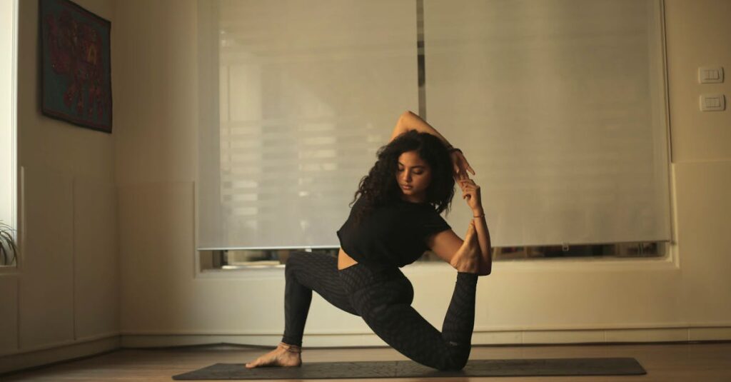découvrez le hatha yoga, une pratique millénaire alliant postures et techniques de respiration pour harmoniser le corps et l'esprit. idéal pour les débutants comme pour les praticiens avancés, ce style de yoga vous aide à renforcer votre souplesse, réduire le stress et améliorer votre bien-être global.