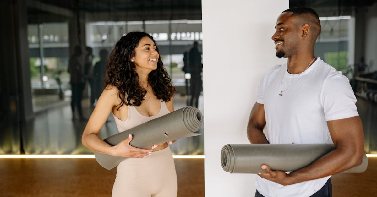 découvrez les nombreux bienfaits de l'ashtanga yoga, une pratique dynamique qui améliore la souplesse, renforce le corps et apaise l'esprit. idéal pour tous les niveaux, l'ashtanga favorise la concentration et le bien-être global.