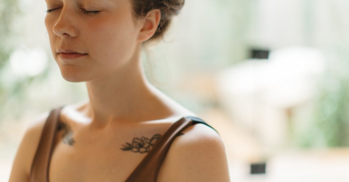 découvrez notre guide complet pour choisir le cours de hatha yoga qui vous convient le mieux. que vous soyez débutant ou praticien avancé, explorez nos conseils pour sélectionner le style, le niveau et l'instructeur parfaits pour votre pratique.