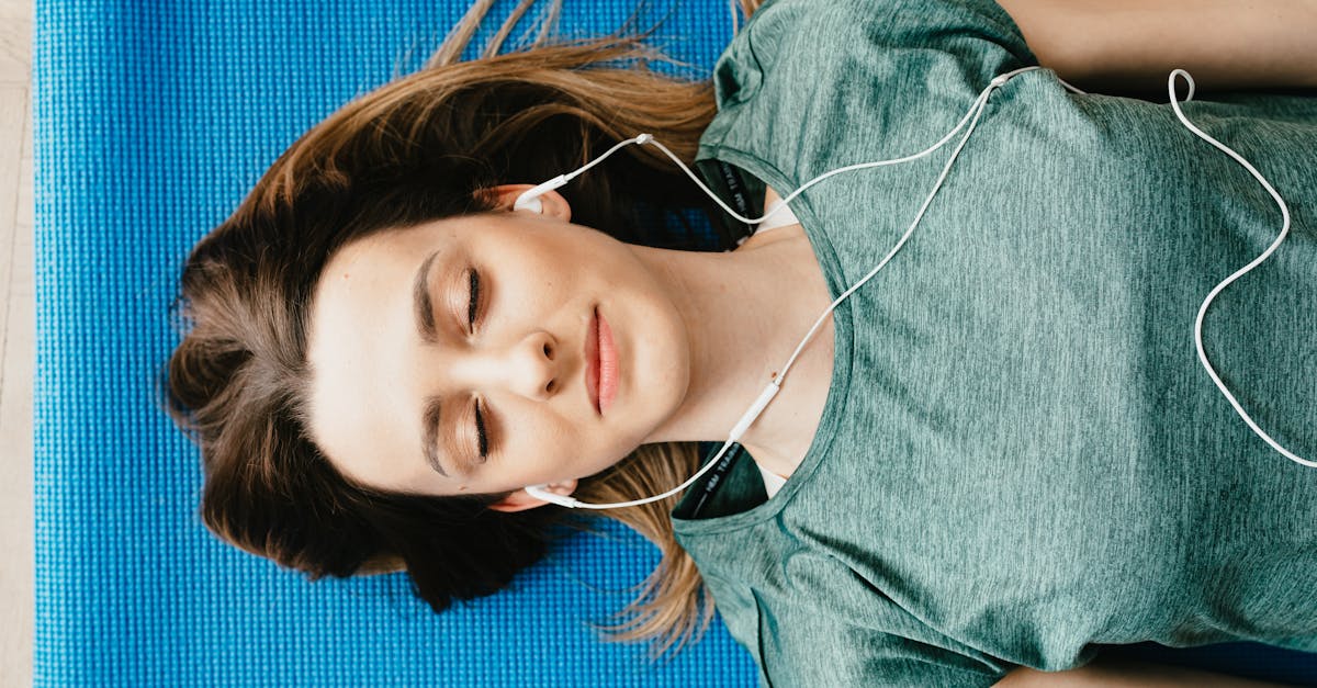 découvrez la musique de yoga apaisante pour enrichir votre pratique. créez une atmosphère zen et relaxante avec des mélodies inspirantes, idéales pour la méditation, le yoga et le bien-être.