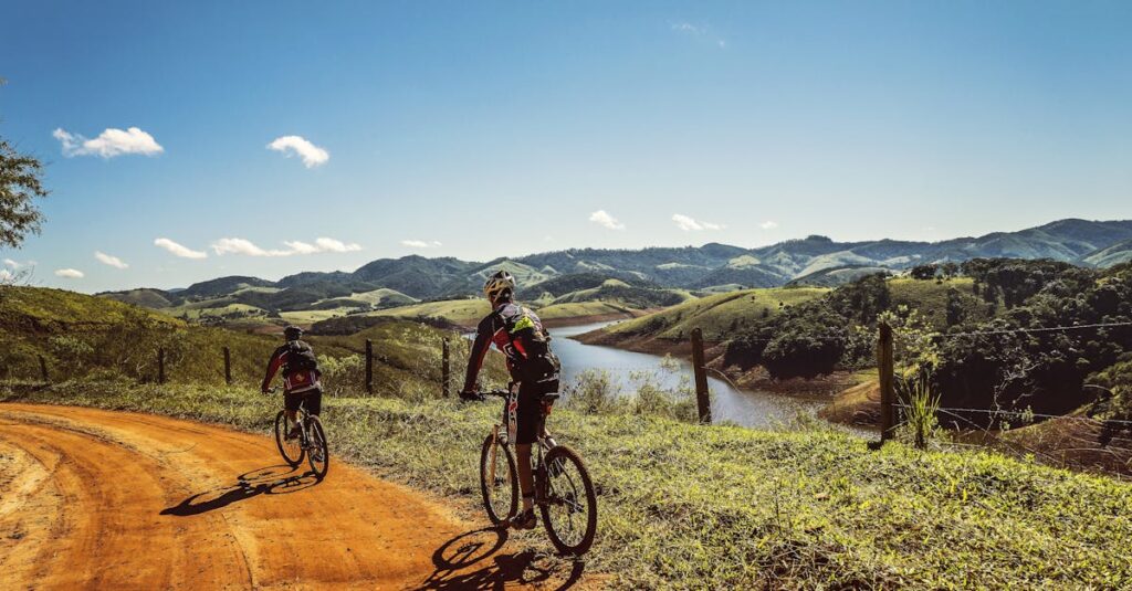 découvrez le monde du cyclisme : conseils, astuces, itinéraires et récits d'aventures pour les passionnés de vélo, que vous soyez débutant ou expert. plongez dans l'univers du cyclisme dès aujourd'hui!