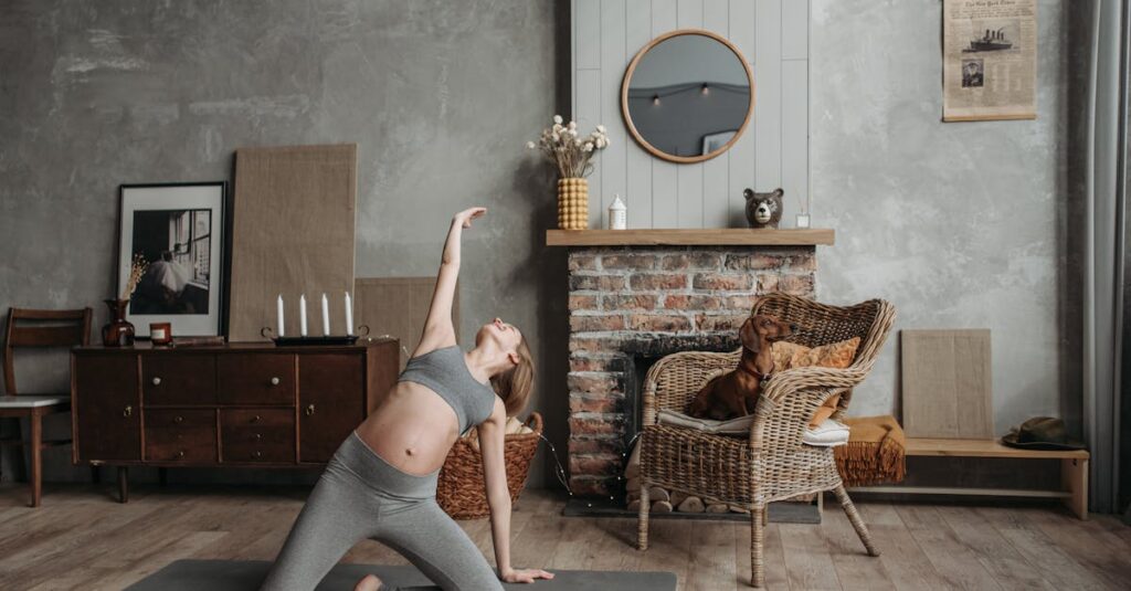 découvrez le yoga en chaise, une pratique accessible qui permet d'améliorer la flexibilité, la force et la concentration, tout en étant adaptée à tous les niveaux et âges. rejoignez-nous pour des séances apaisantes et revitalisantes!
